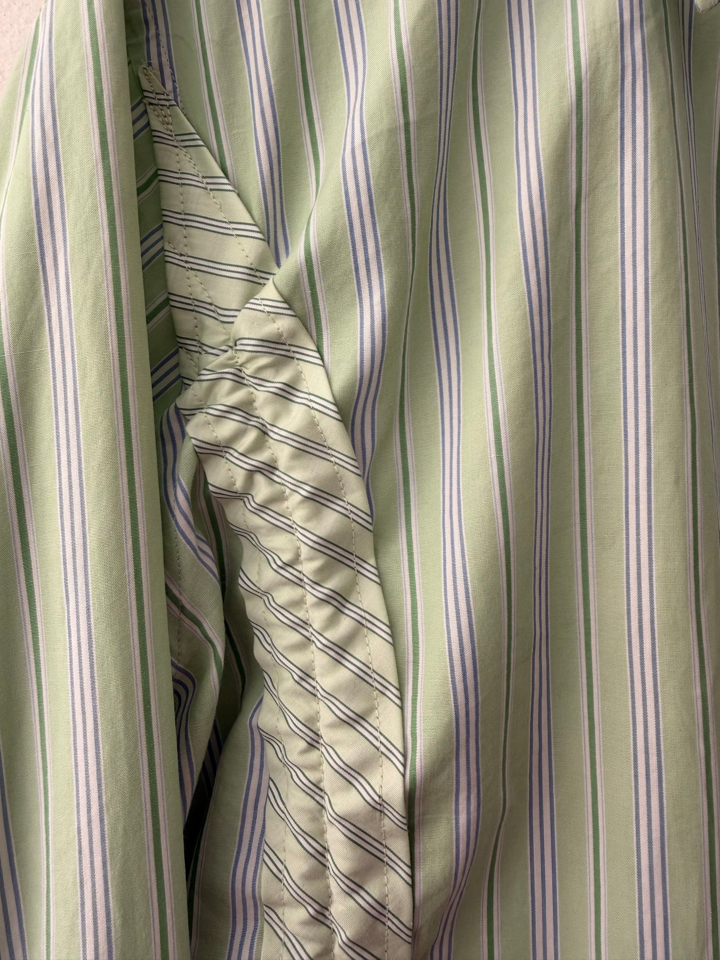 Cinch Button Up